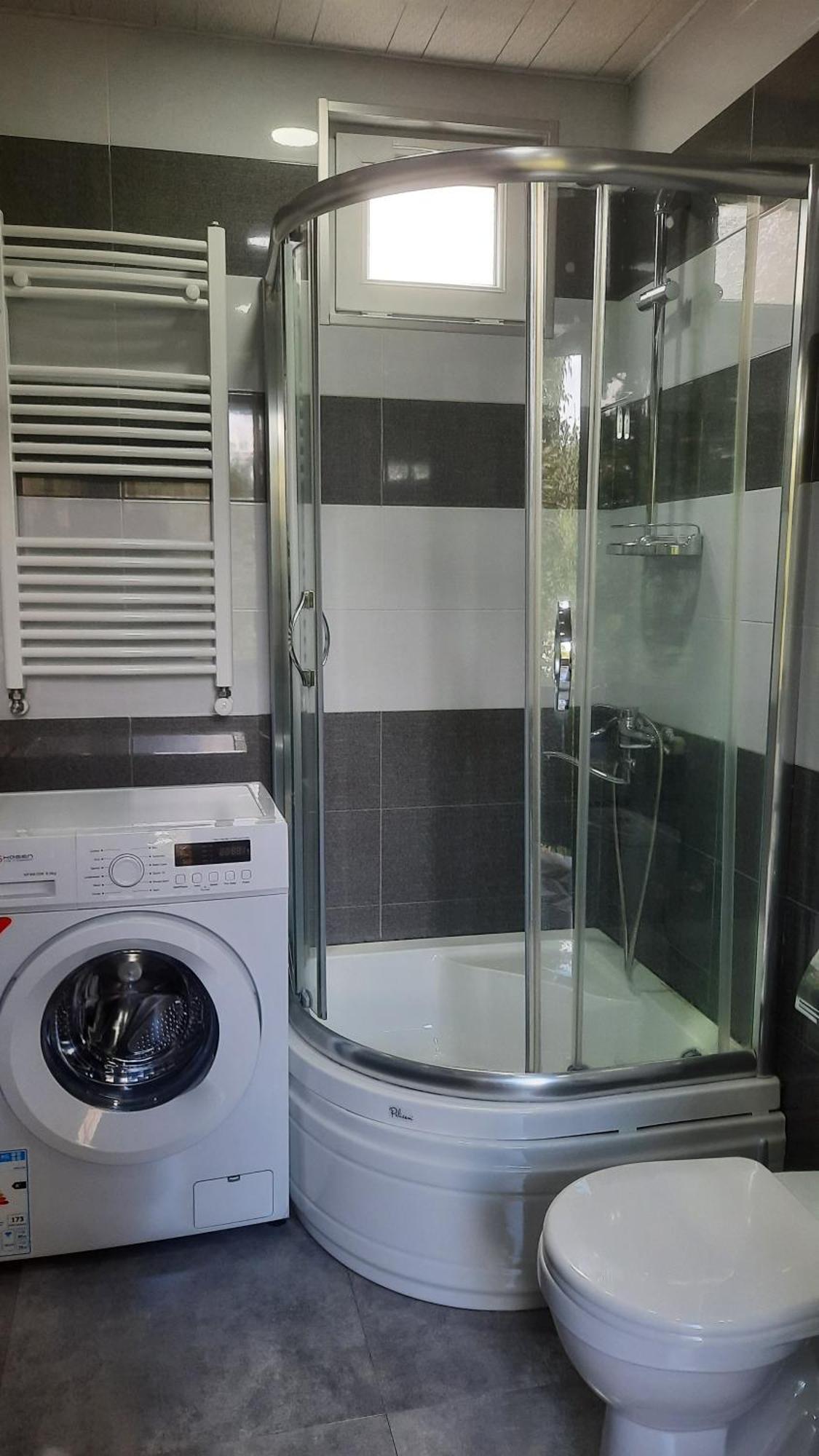 A Rioni Hotell Kutaisi Exteriör bild